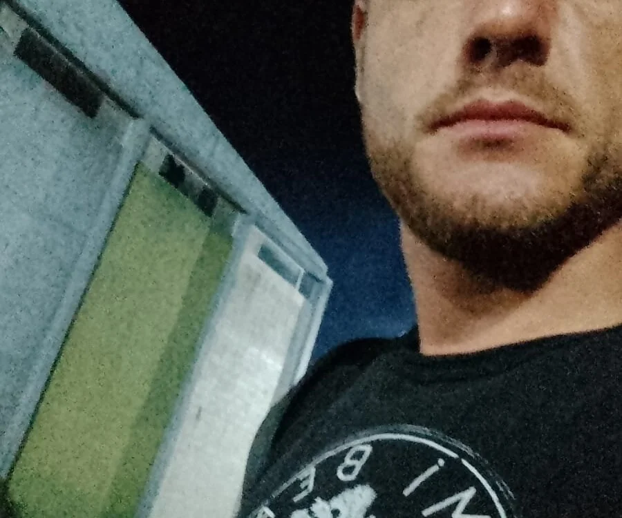 Cristiiii9: офлайн-секс-чат