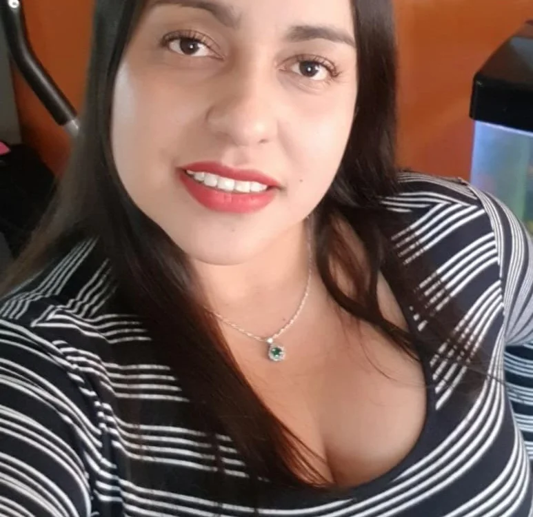 _divey_hot_w's Offline XXX Chat