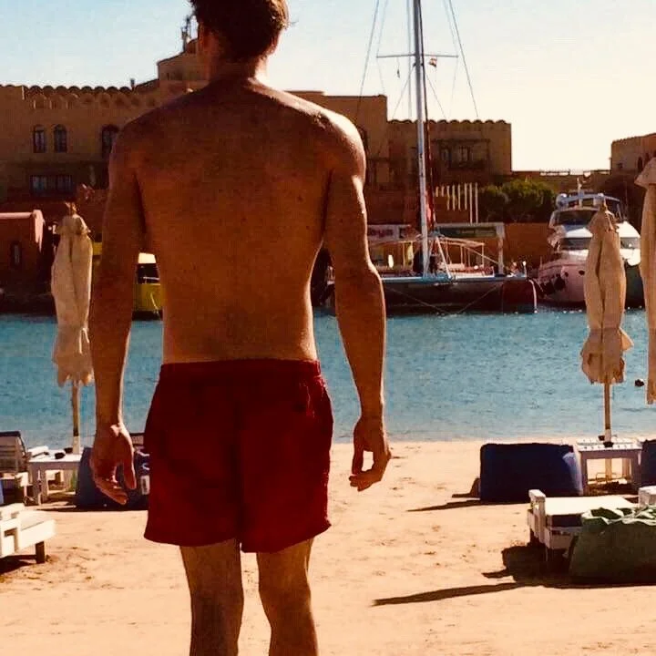 JohnBig89 Offline XXX-chat