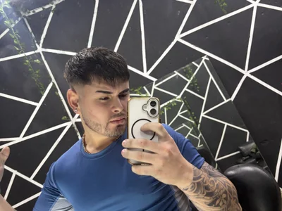 Luxiano33 Male Eboy Cam Naked