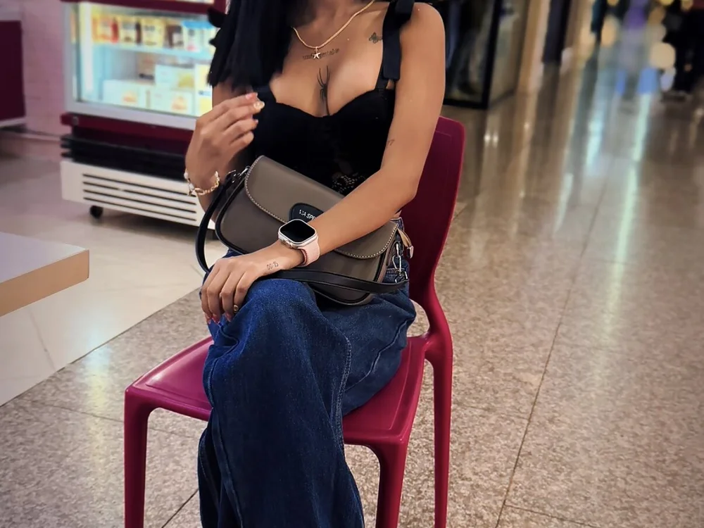 lia_sweet11's Offline XXX Chat