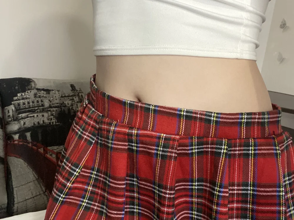 Nylon__Queen's Offline Chat Room