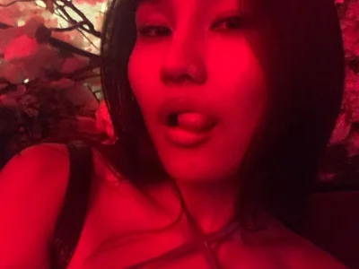 _devonlee_ Female Toplessasian Online Cam Nude