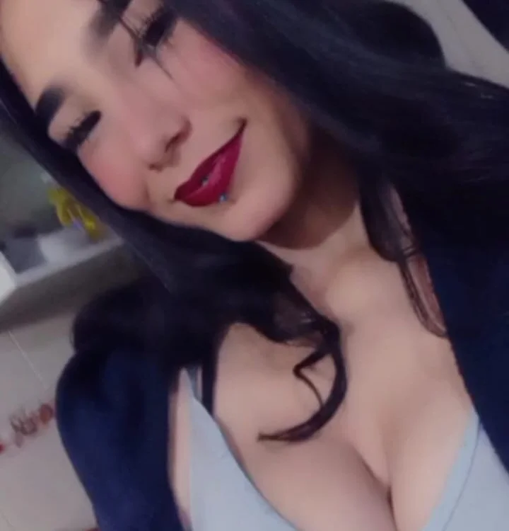 Alesiadoll_ offline chatrum