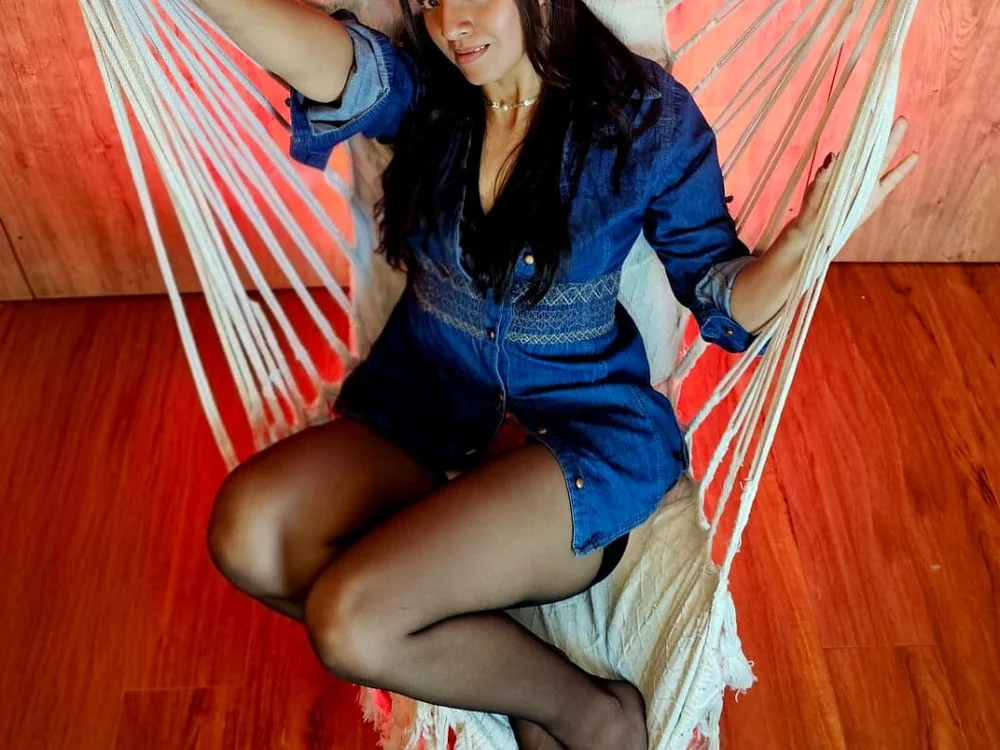 kiara_goldd Obrolan XXX Offline