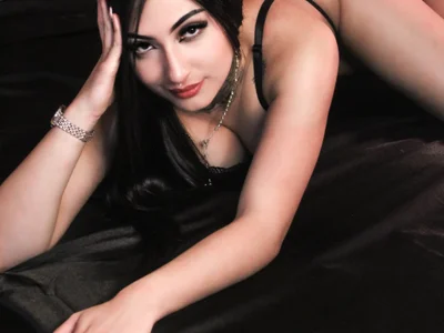_Naomy_Collins Female Newyoung Nude Webcam