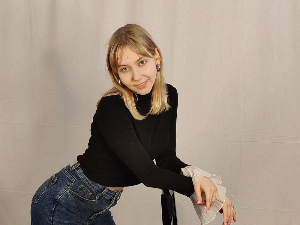 MelinaBeras Offline XXX-chat