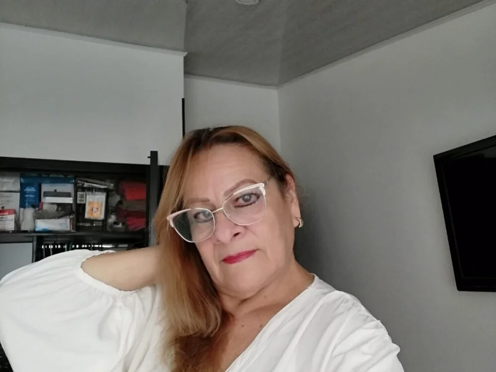 HotNana4U's Offline XXX Chat