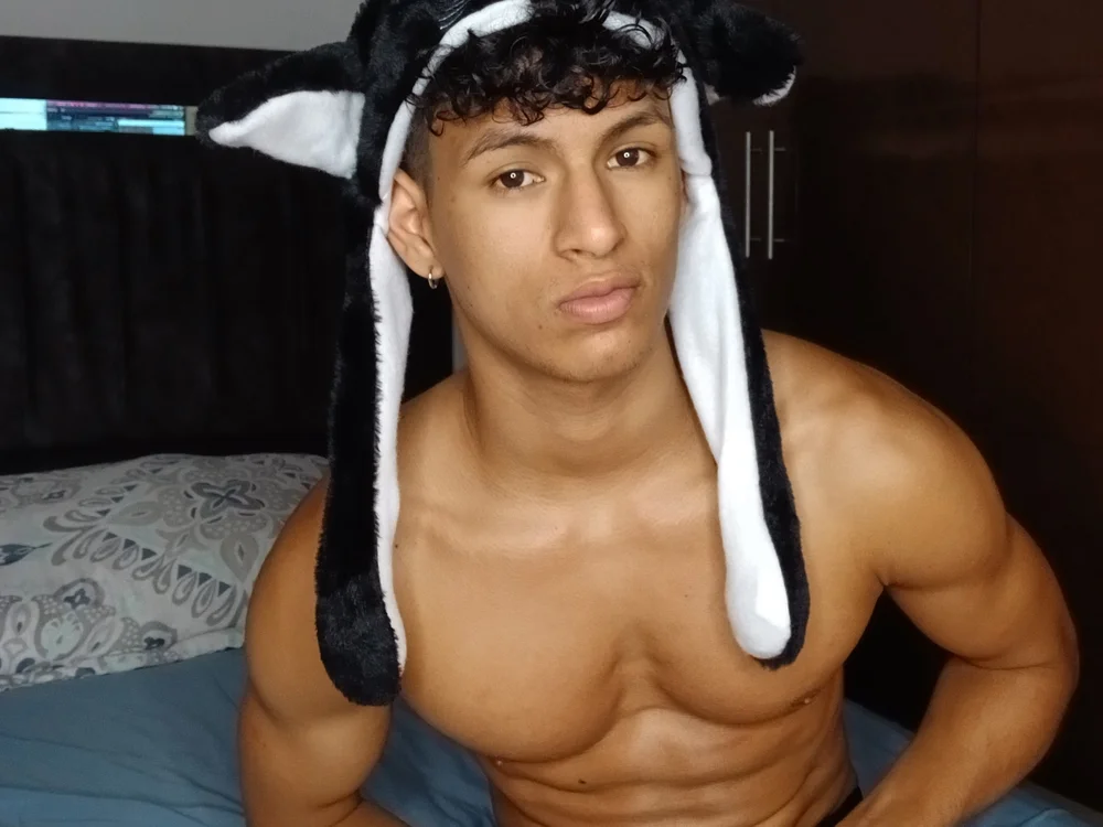 Nicolas_AthleticBoy Obrolan XXX Offline
