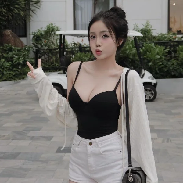 Bee_Yellow00: συνομιλία ΧΧΧ εκτός σύνδεσης