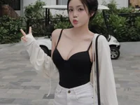 Онлайн чат XXX Bee_Yellow00