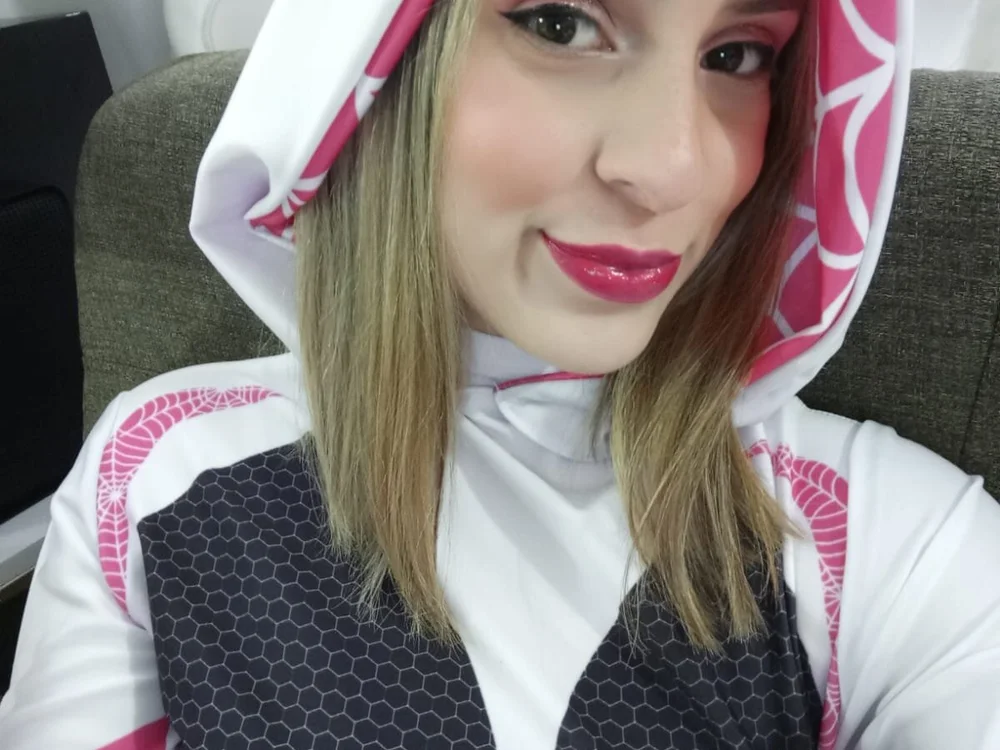 violeta_croft's Offline Chat Room