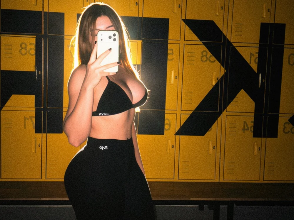 jenn_fit's Offline XXX Chat