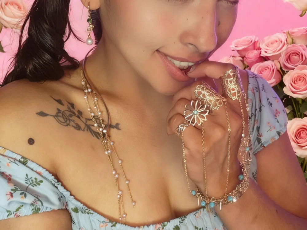 Fox_Roxxan Chat XXX offline