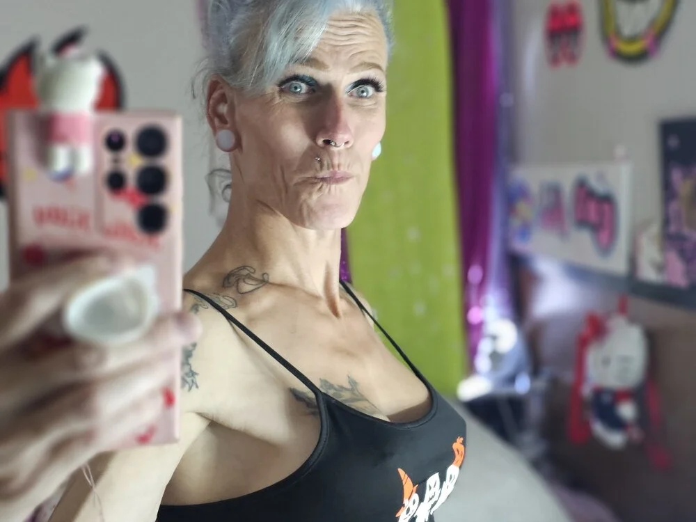 SSabbyy's Offline XXX Chat