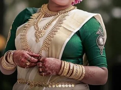 Indian-sweety webcam livesex profile in average cams