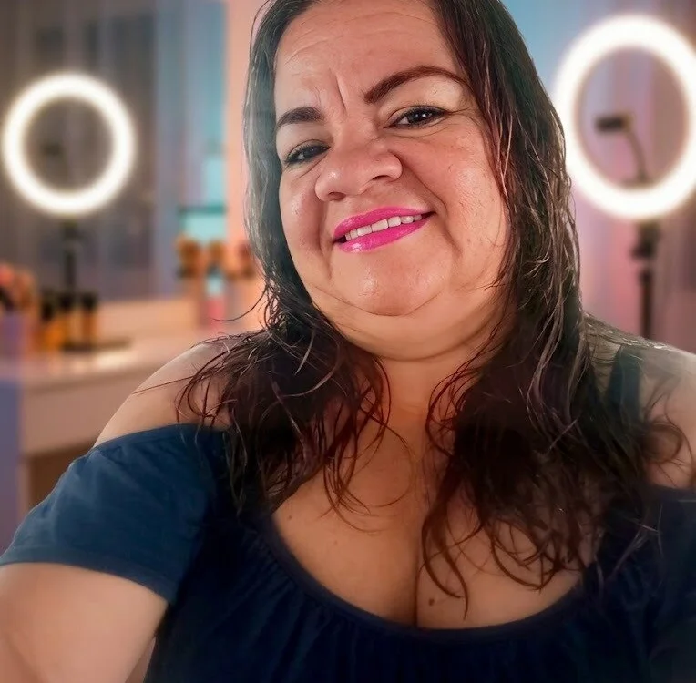 SarayDevineLust's Offline Chat Room