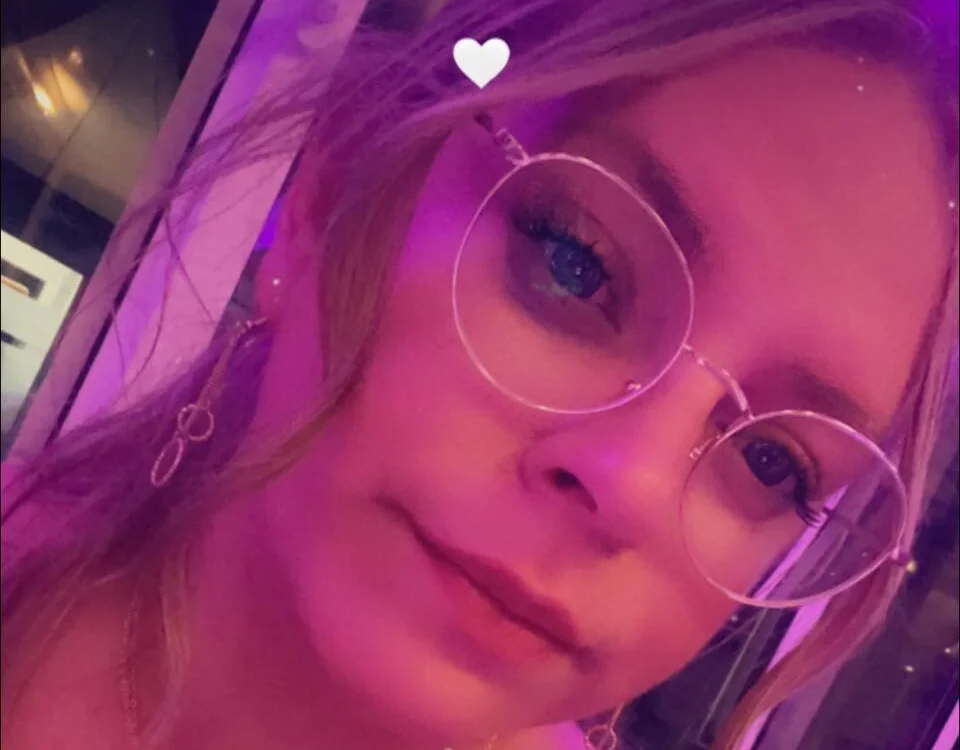 Oceane__'s Offline Chat Room