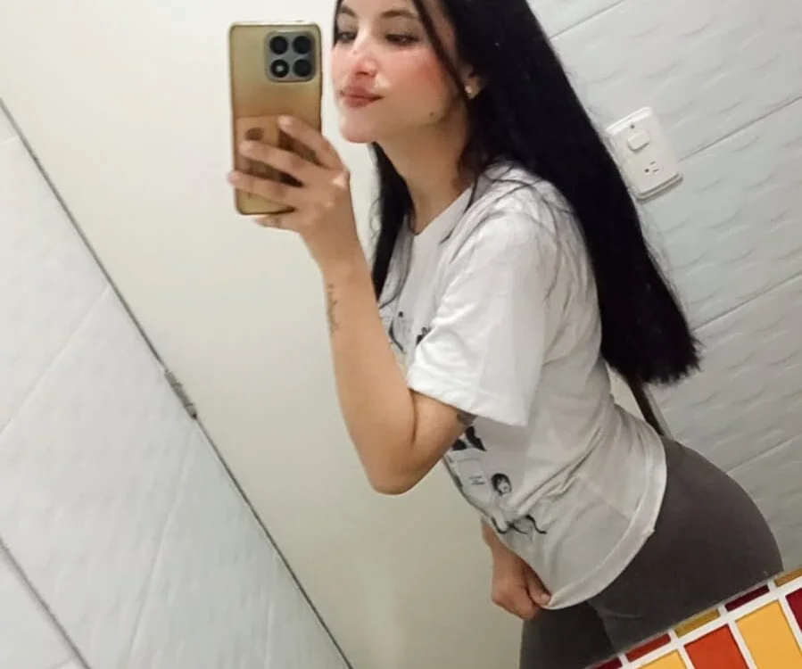 miilaa_swet offline chatrum