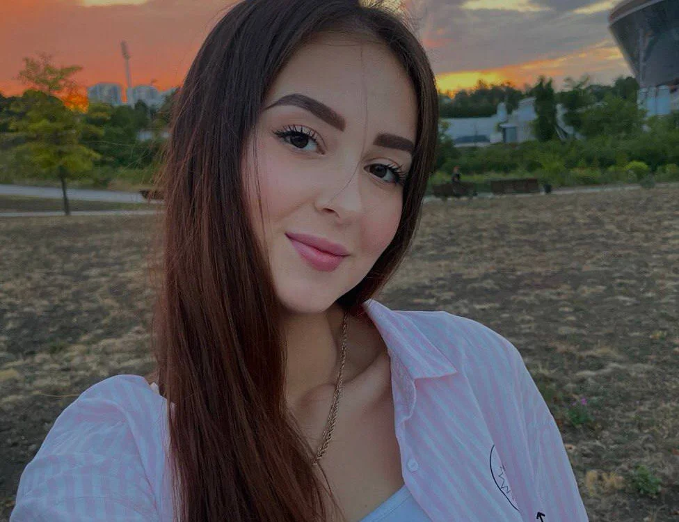 ElletteAshworth offline chatrum