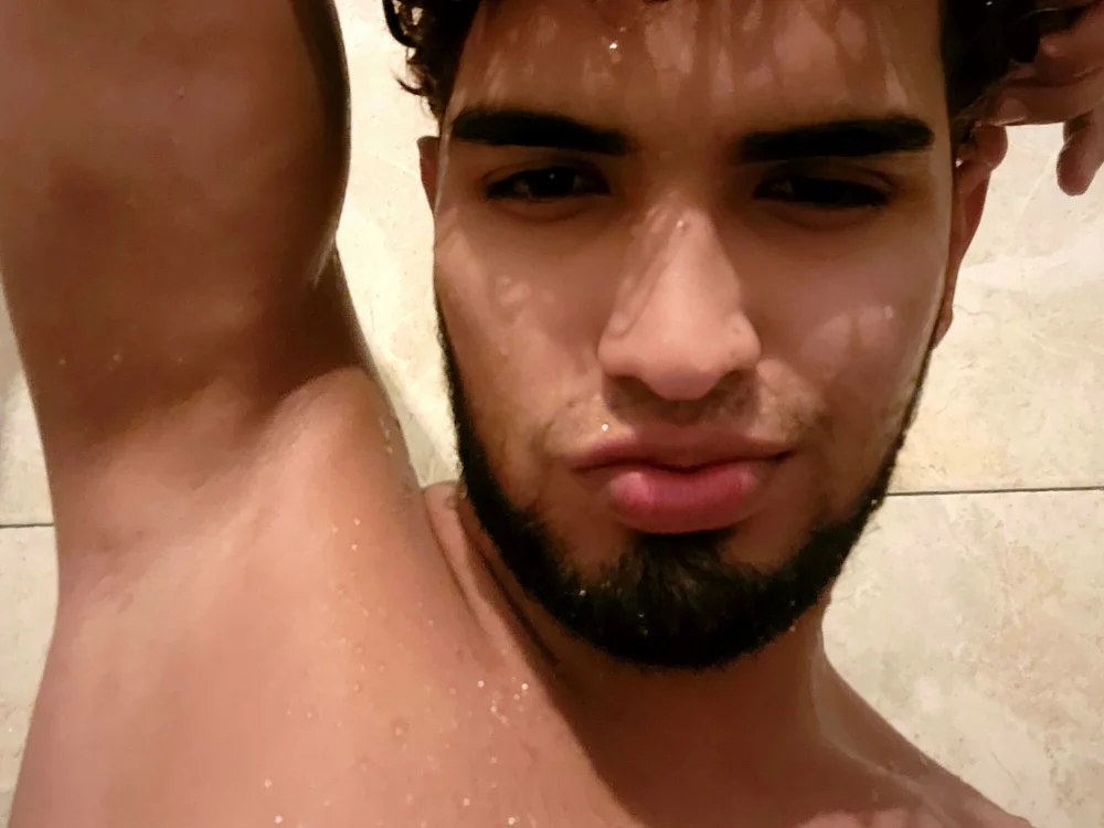 braxtonpunani's Offline XXX Chat