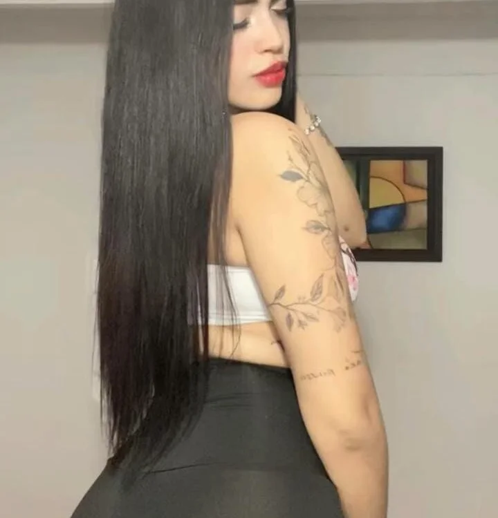 luna_summern Offline XXX chat