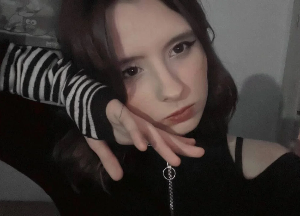 Lisanya's Offline XXX Chat
