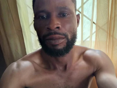 DEWORD Male African Webcam Chat