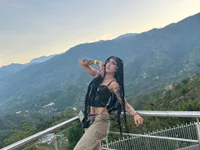 chaymae_nah_'s webcam live show