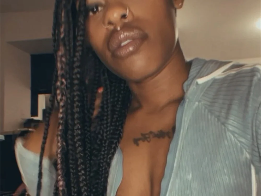 bubblebuttneisha's Offline Chat Room