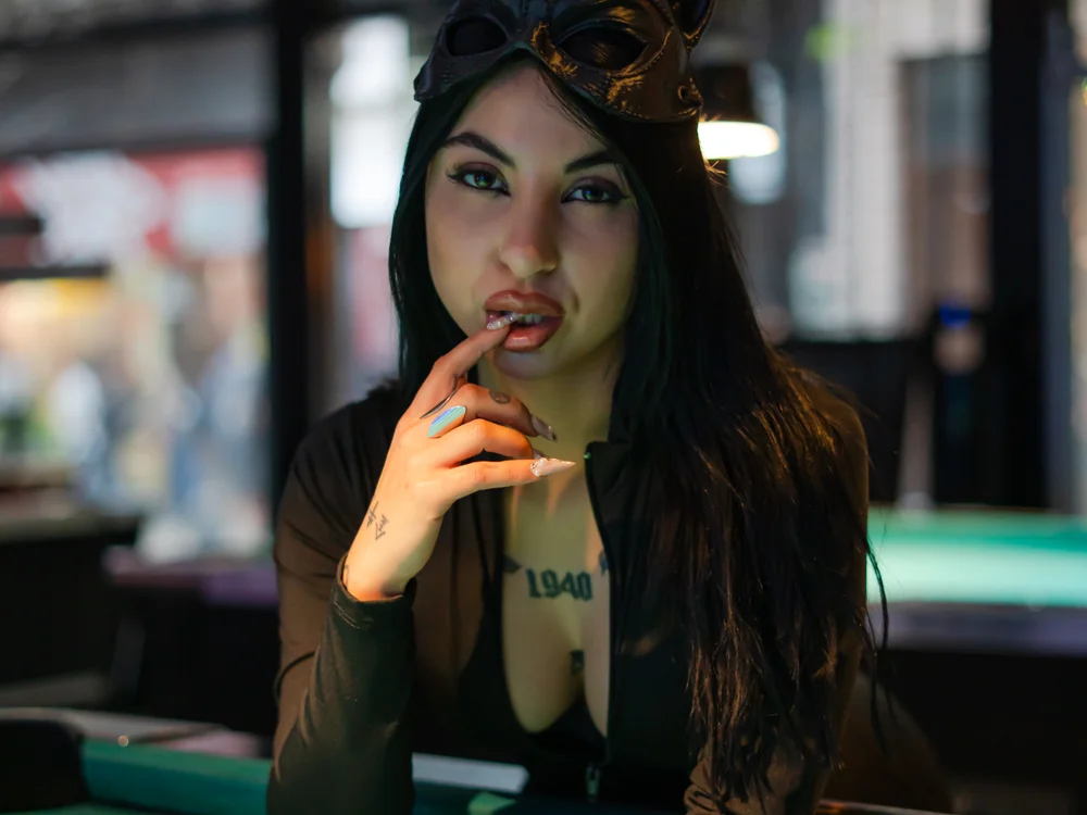 Sasha-Bloom – Offline XXX chat