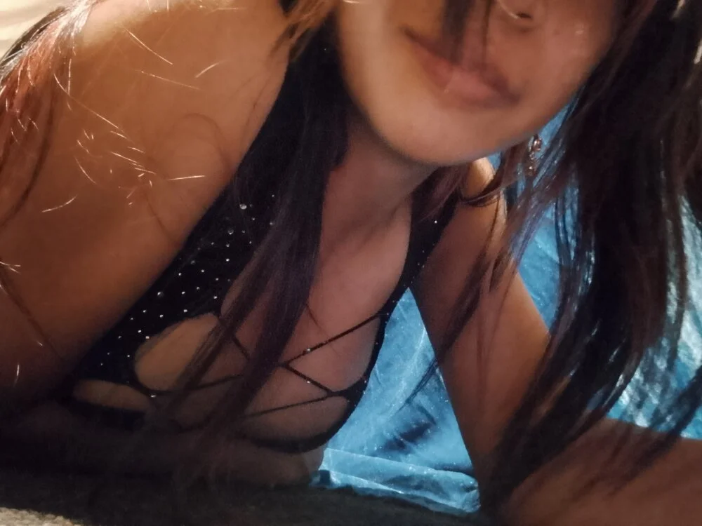 Honey_bun06 offline XXX-chatje