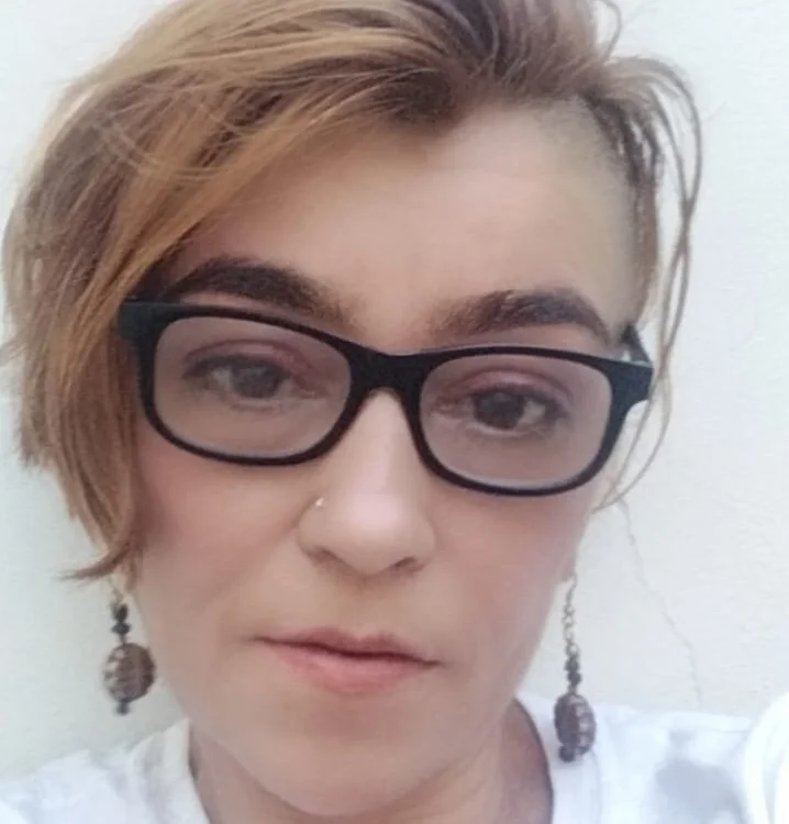 Anabel_Rouse's Offline Chat Room