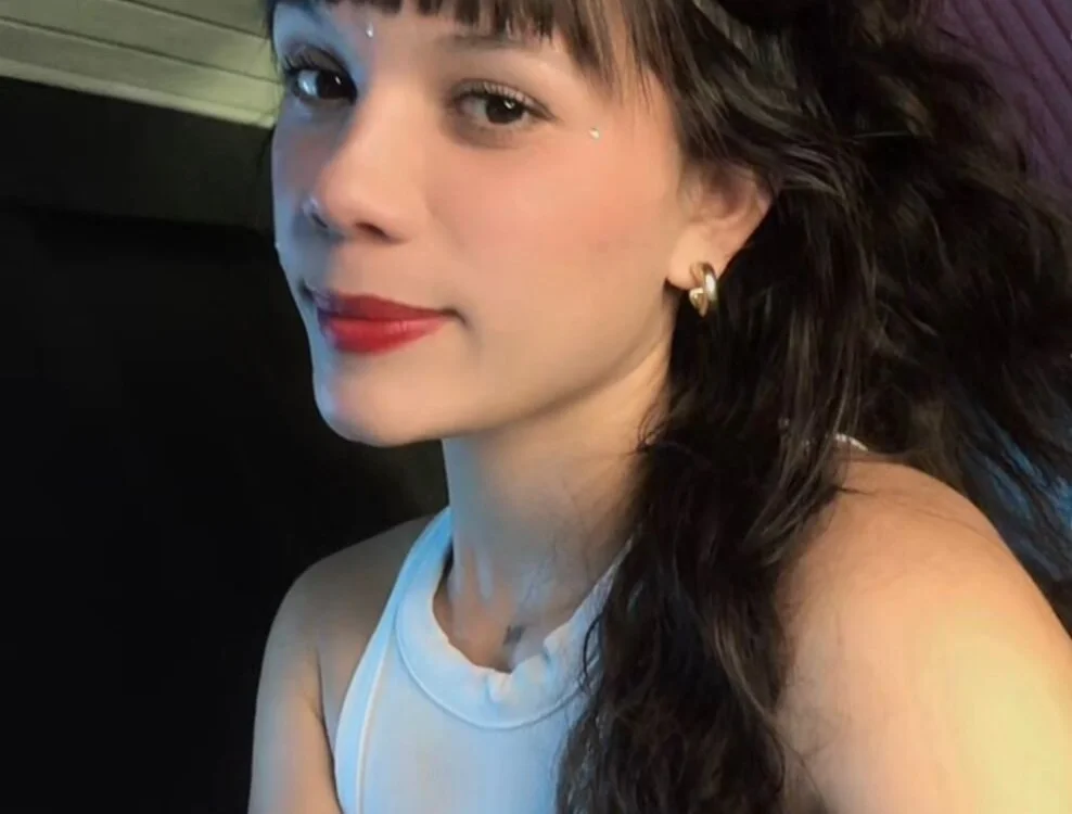 AnnyLee1 離線 XXX 聊天