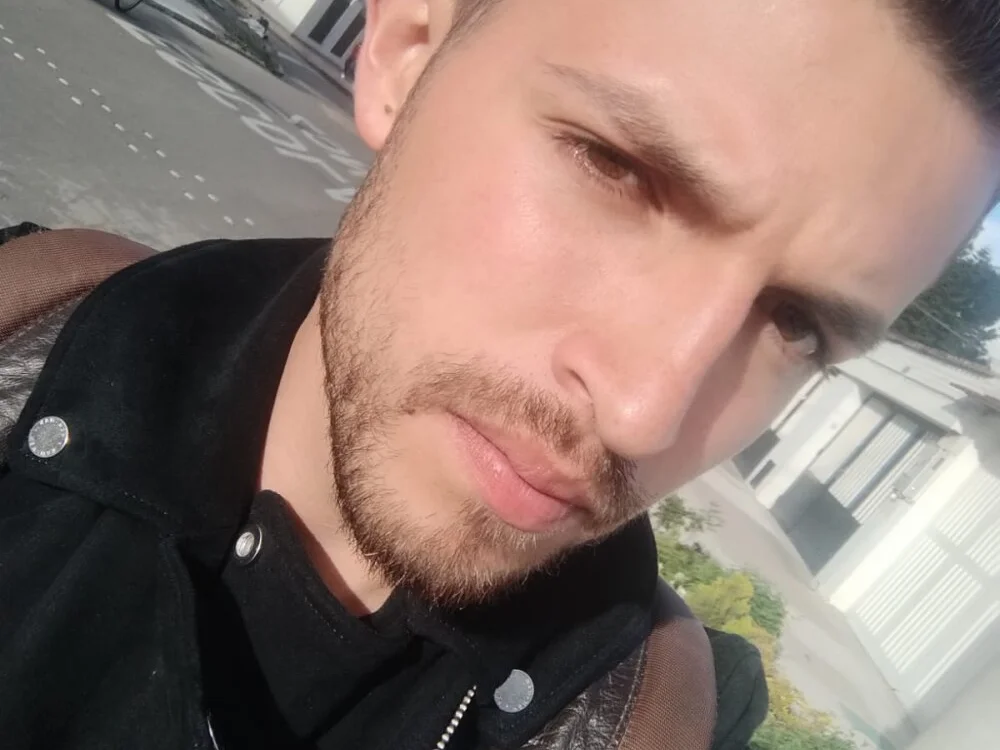 nickzeus98 offline XXX-chat