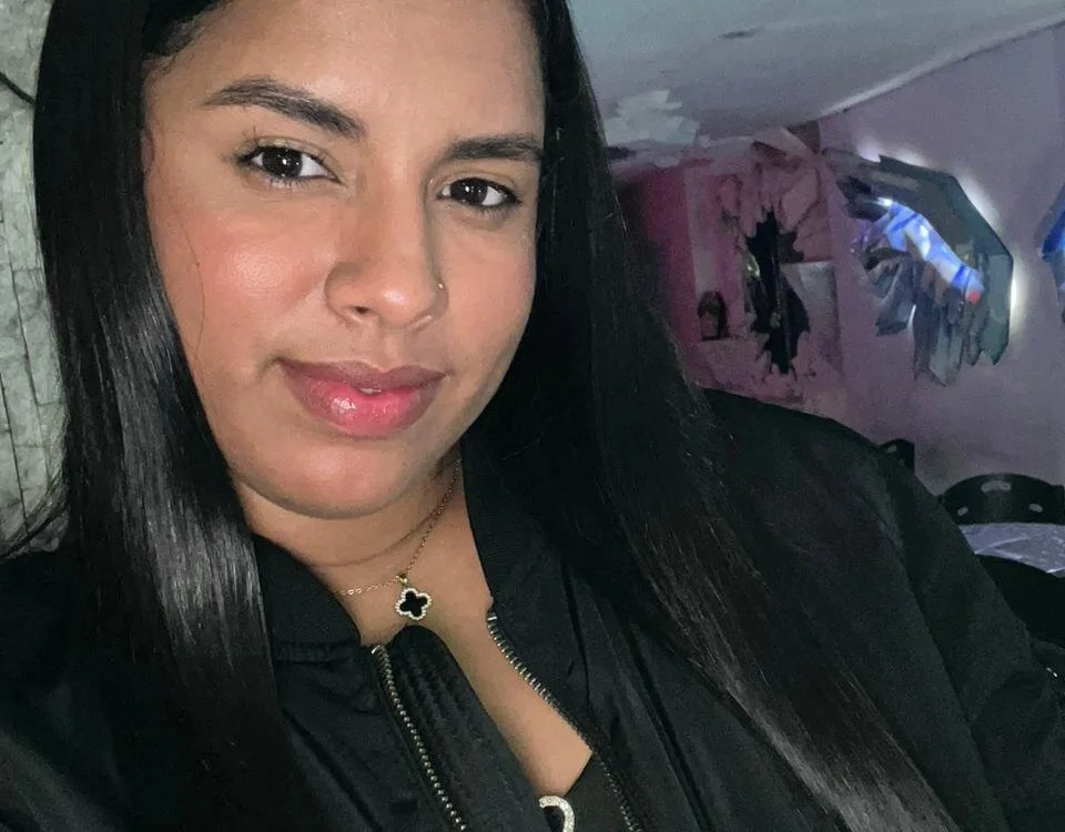 Mazikeen_Morales: συνομιλία ΧΧΧ εκτός σύνδεσης