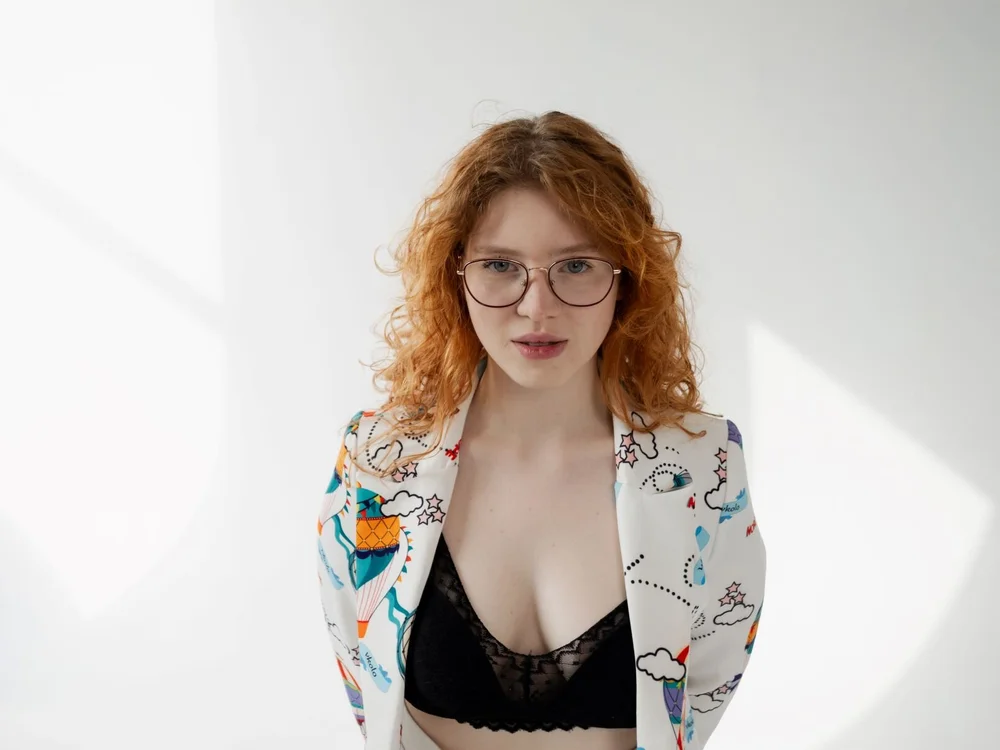 LauraDennis' Offline XXX Chat
