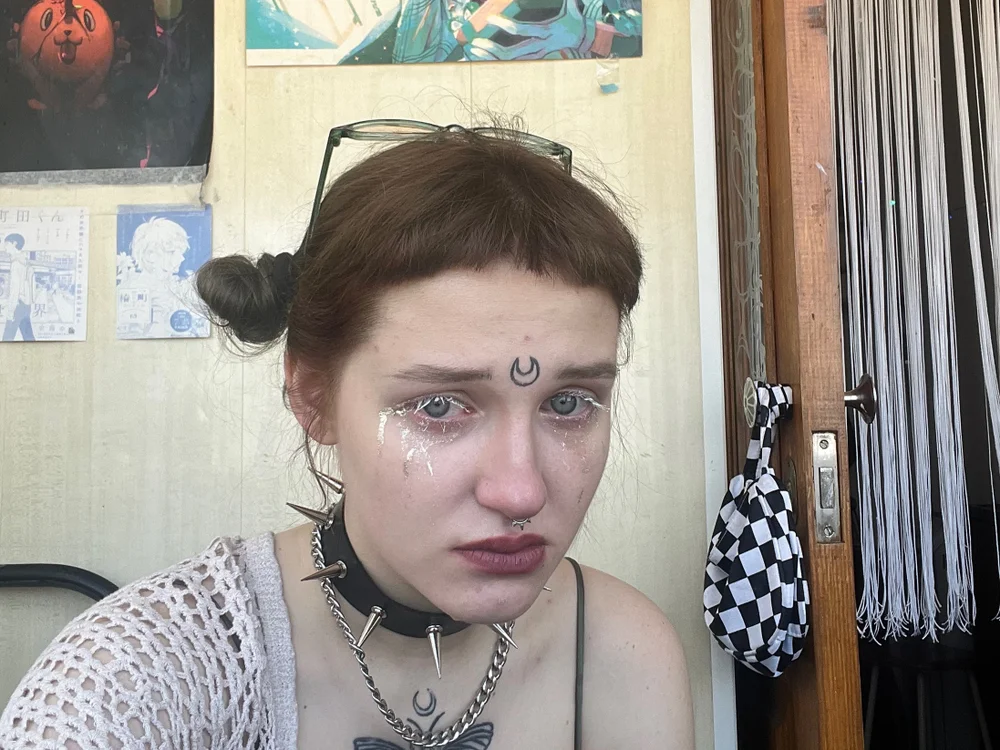 Elvira20f Offline XXX Chat