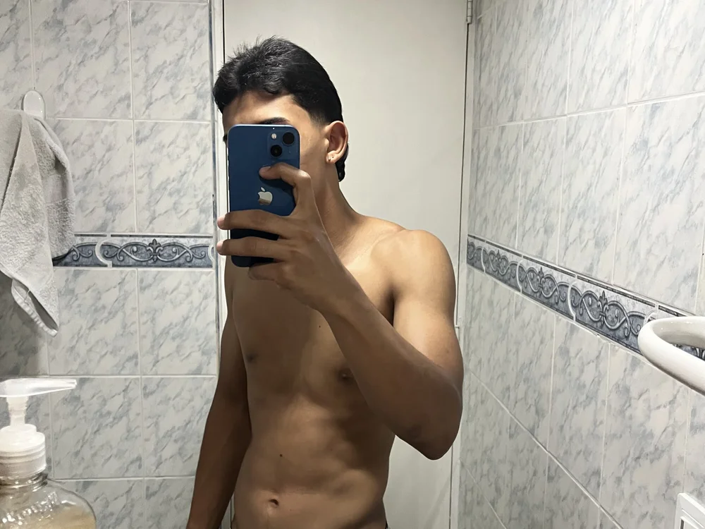 ห้องแชทออฟไลน์ของ Creazyboy_77