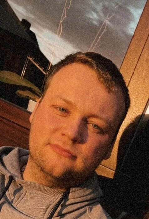 mcpennyy Offline XXX-Chat