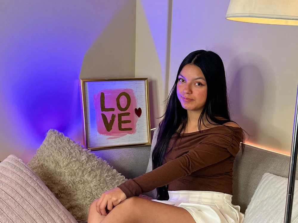 Camii_bunnie Chat XXX Ngoại tuyến