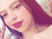 cloee_liam Adlı Modelin Canlı XXX Sohbeti