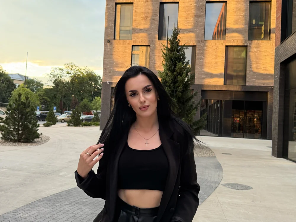 AlisaVounces' Offline XXX Chat