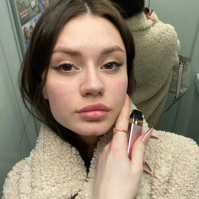 Živý XXX chat Elsy_Moss