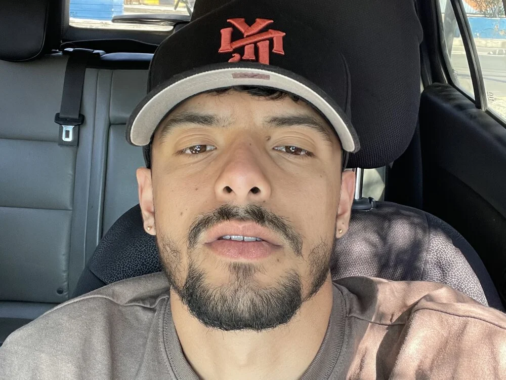 دردشة chico21cmhot الجنسية دون اتصال