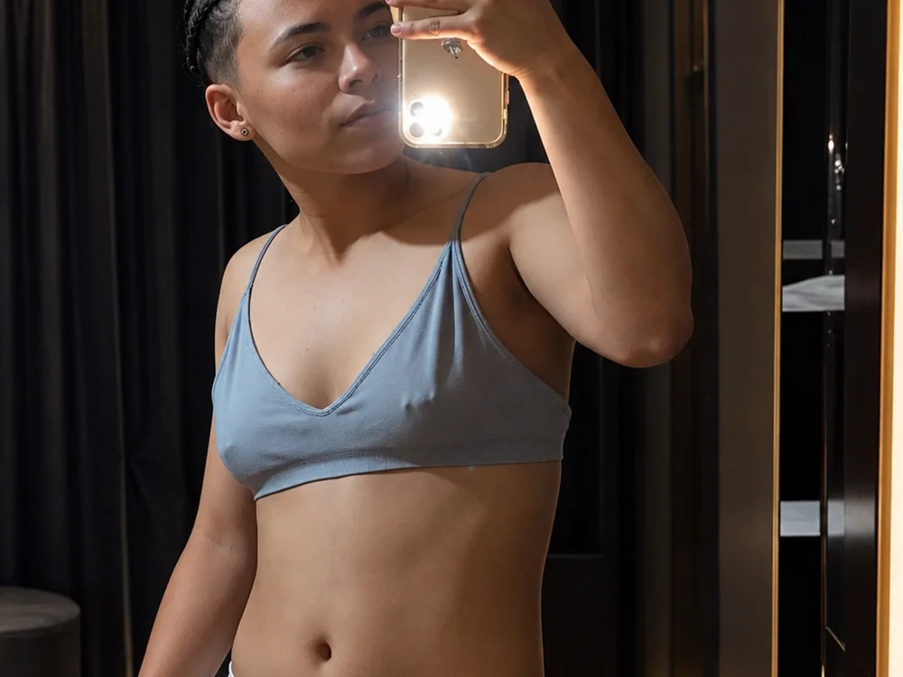 LittleMissEve_ - Live Sex Cam