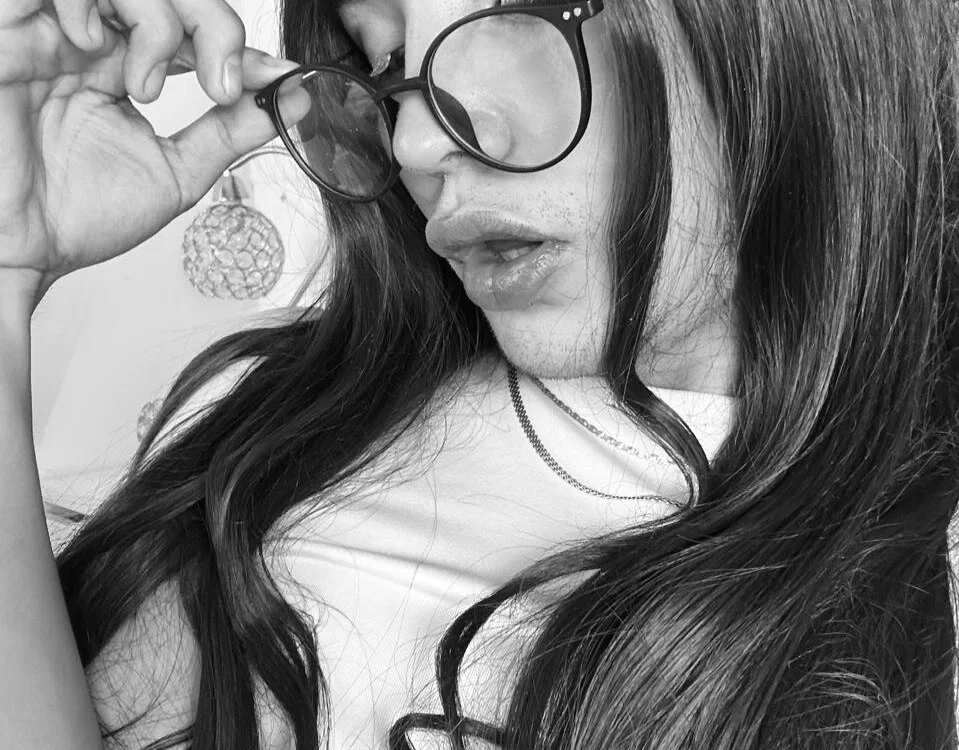 Samantha_blaree_'s Offline XXX Chat