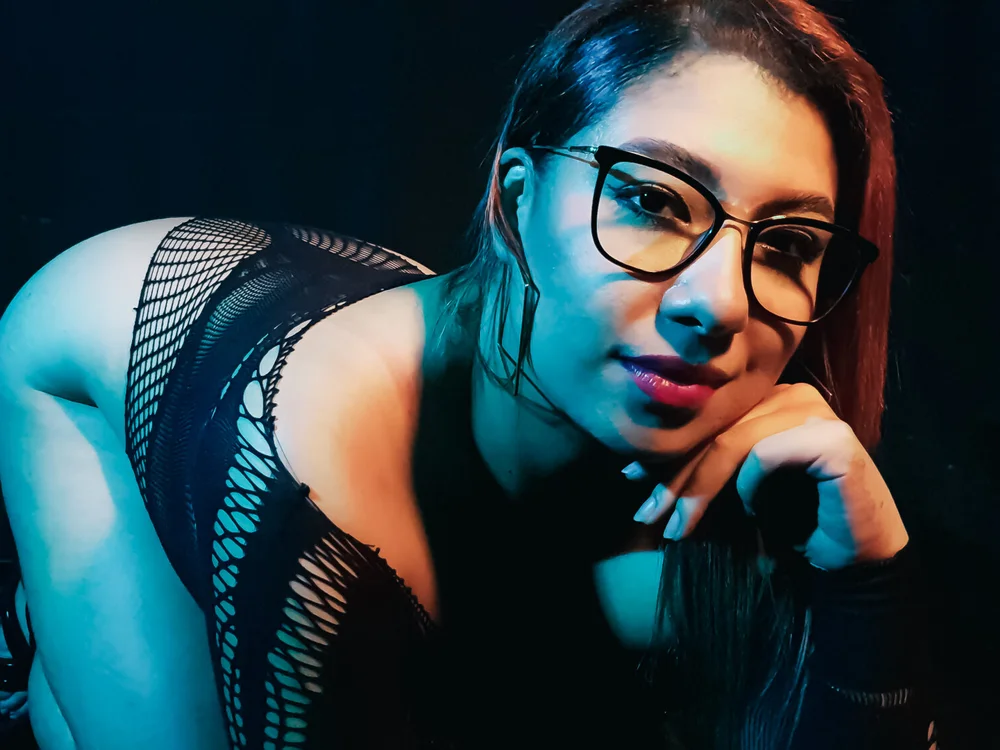 LeeahMartini offline chatrum