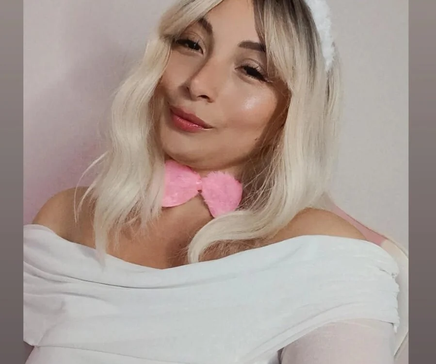 Mantis-Lady's Offline XXX Chat
