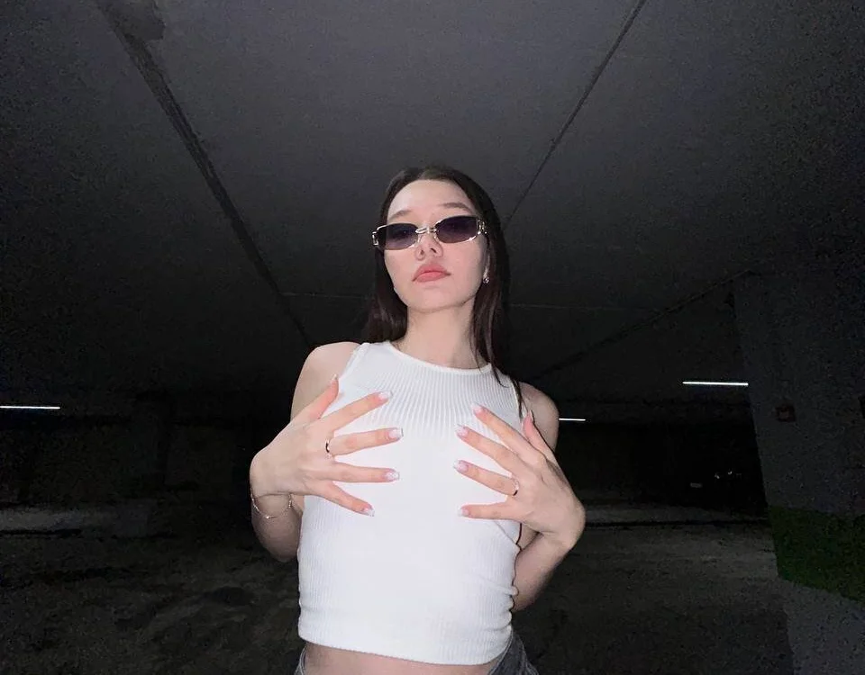 Celina_Meow's Offline XXX Chat